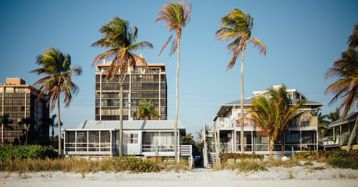 How to Price Vacation Rentals When Guests Book Six Months Ahead Featured Image