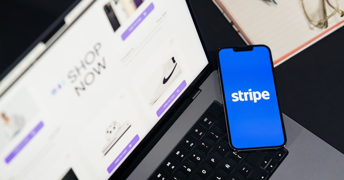 What direct booking software works with Stripe or PayPal if my PMS payment setup is too limited? Featured Image